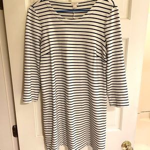 Black and White Striped 3/4 Sleeve Shift Dress